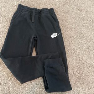 Boys Nike sweatpants size L
